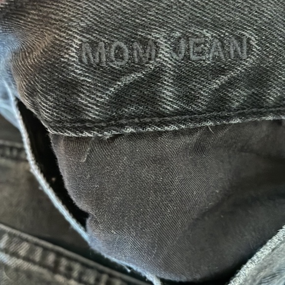 American eagle mom jeans black faded size 2 - Picture 5 of 10